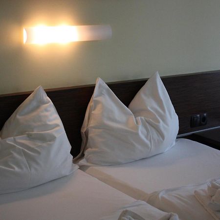 Parkhotel آيزنشتات المظهر الخارجي الصورة